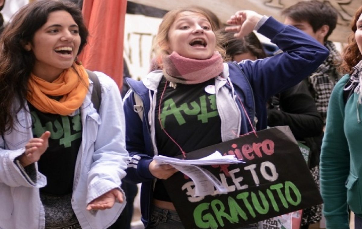 Creen que el Presupuesto de Vidal podría dejar a universidades del interior sin boleto estudiantil