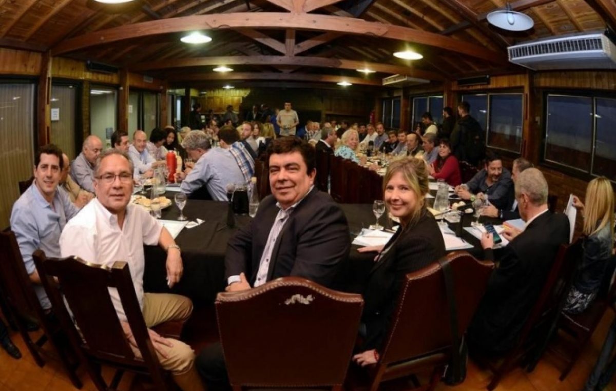 El PJ se prepara para dar pelea en los distritos y los anotados podrían cambiar el panorama bonaerense