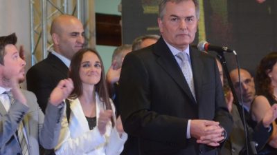 Detalles del caso del intendente que pagó el hotel a Arjona y lanzó un ajuste sobre los museos