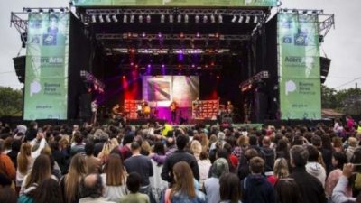 Debate sobre la cultura en Buenos Aires : ¿Los municipios la toman como espectáculo?