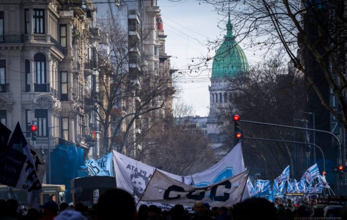 Municipales de Santa Fe se movilizan contra las reformas laboral, previsional y tributaria