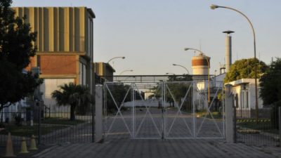 Un eslabón clave con bandera de remate