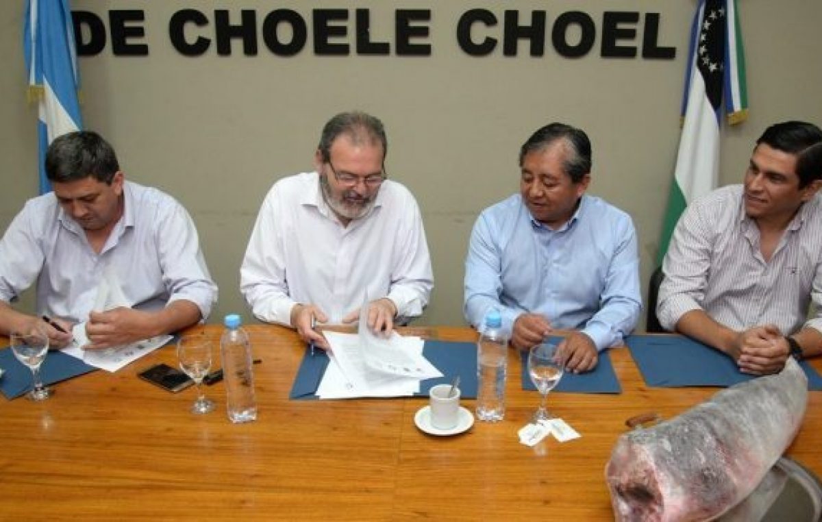 Intendentes rionegrinos promocionan productos regionales en ferias públicas