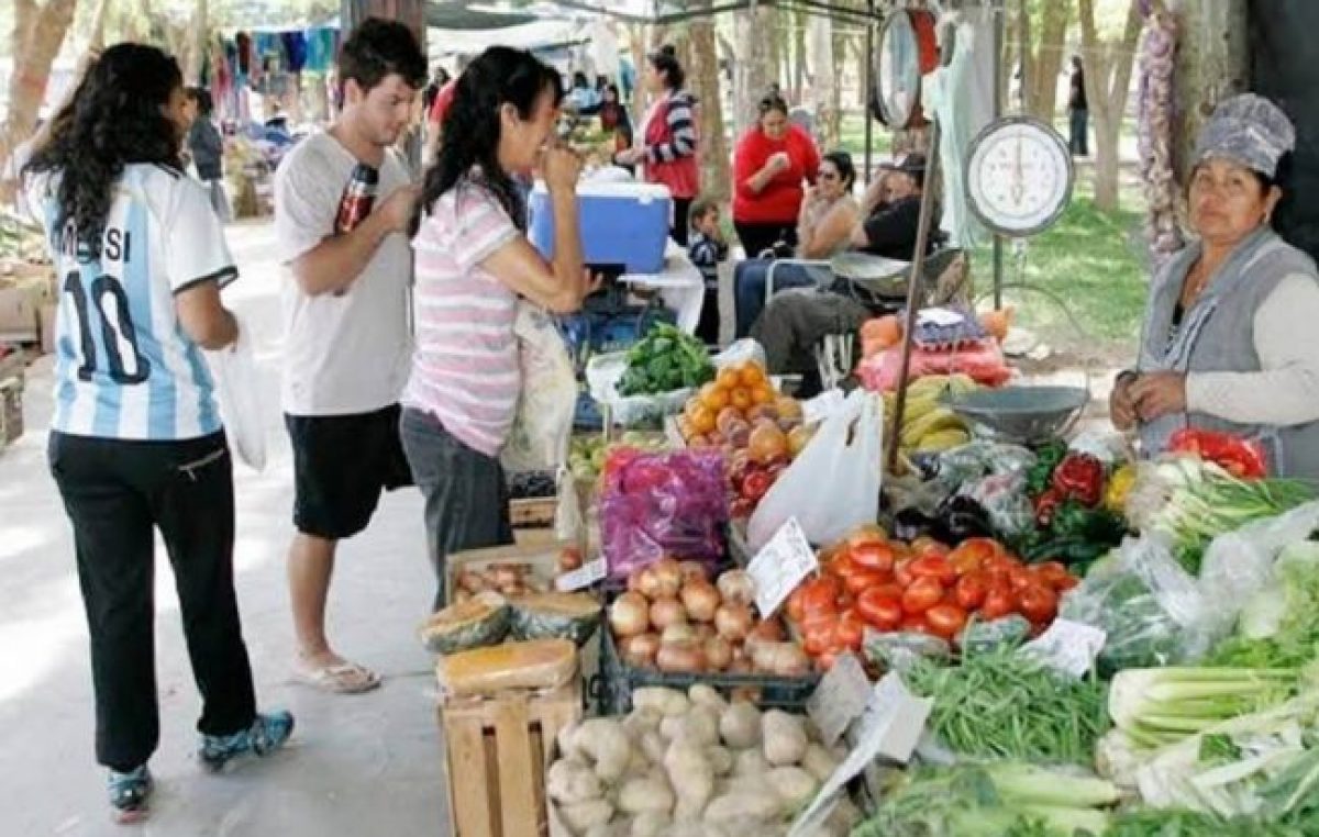 Cada vez más gente se gana la vida en las ferias neuquinas