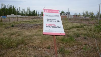 El intendente de Neuquén denunció que la municipalidad fue estafada con la venta de lotes
