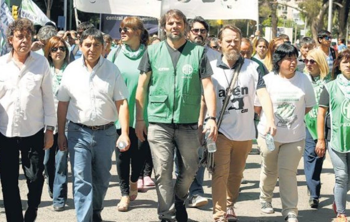 Una marcha en rechazo al paquete de reformas