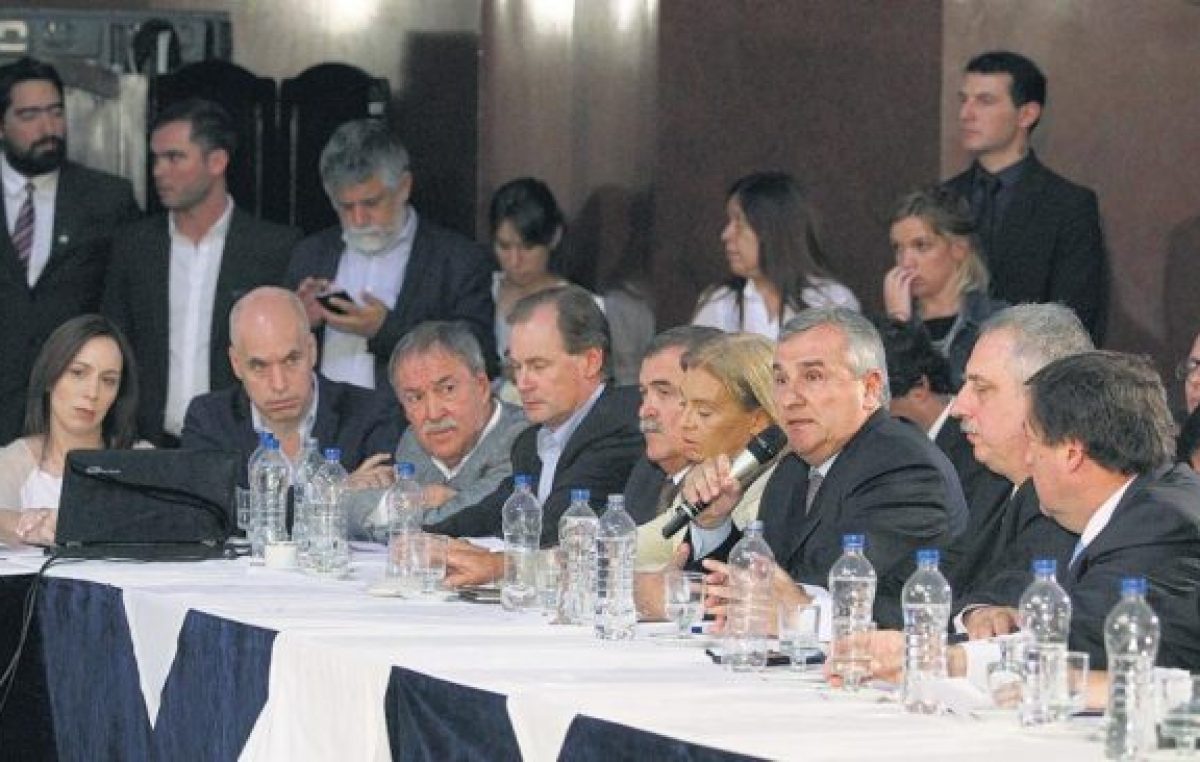 Con la tijera apuntando a las jubilaciones