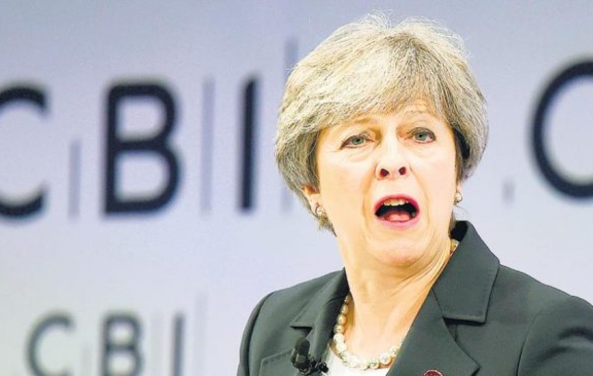 Los Paradise Papers acorralan a May
