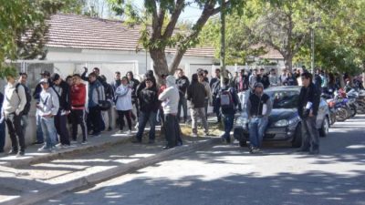 La odisea de los sin trabajo en Neuquén