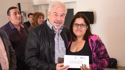 El municipio de Comodoro invirtió más de 15 millones de pesos en cooperadoras y bibliotecas