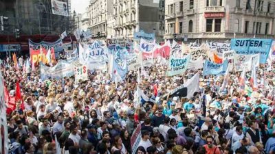 En el marco de un paro nacional, esperan masiva marcha en contra de las reformas del gobierno