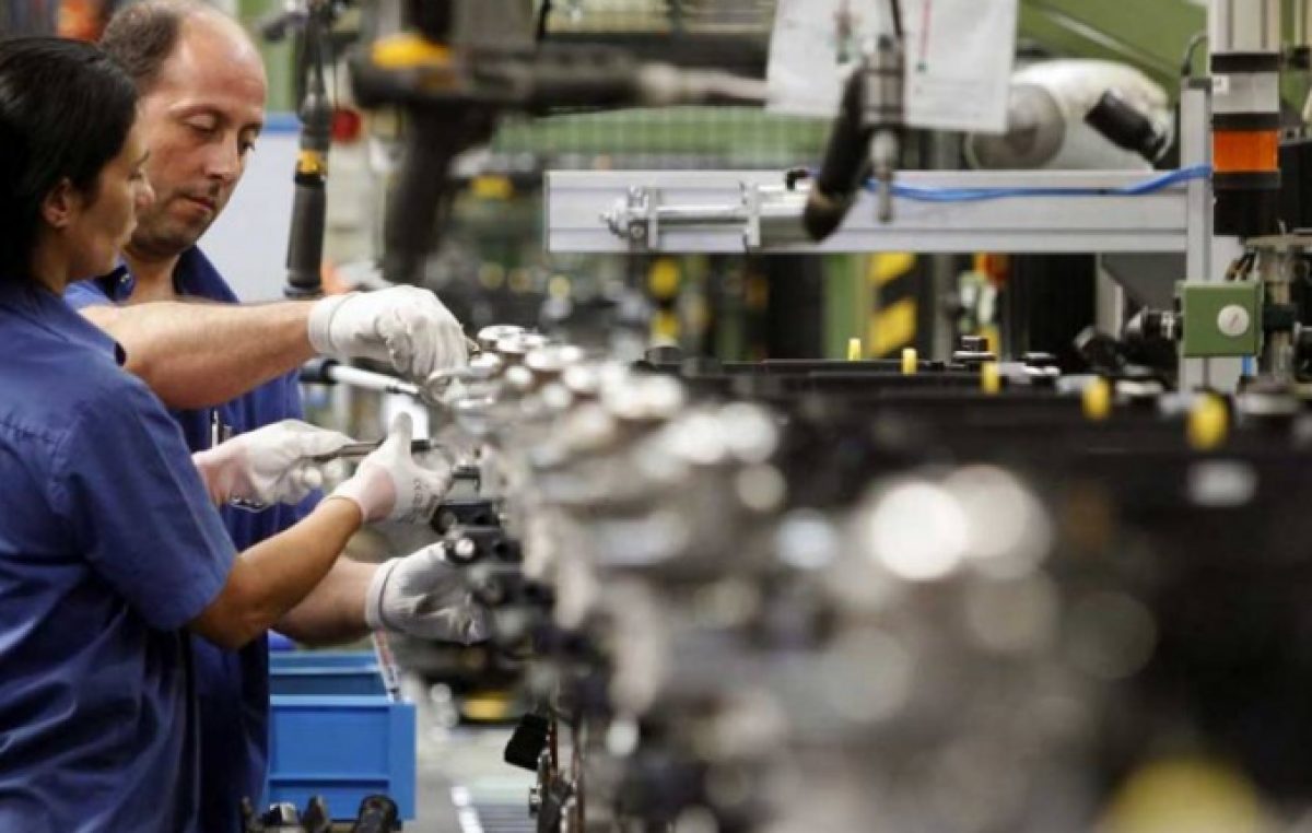 Crisis en las pymes: El sector cierra un año durísimo por las medidas económicas y augura un 2018 peor