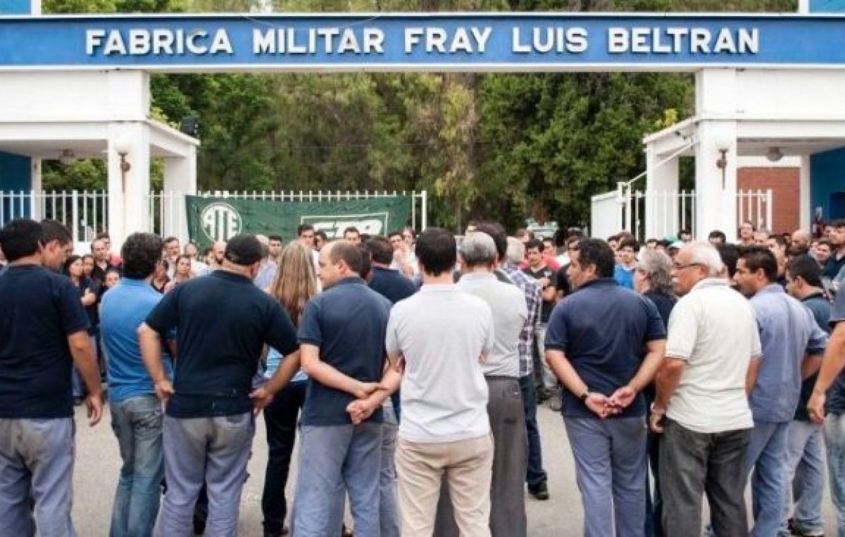 Trabajadores se movilizan contra los despidos en Santa Fe