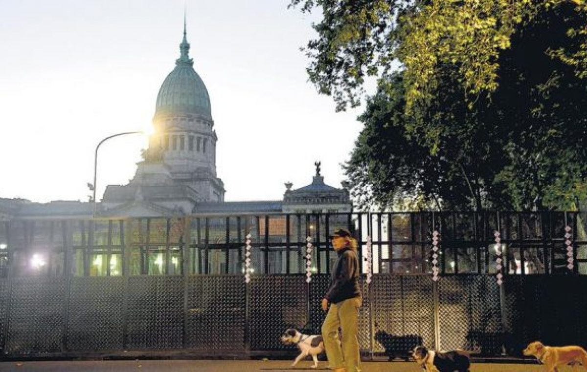 Marcha y piquetes contra la reforma