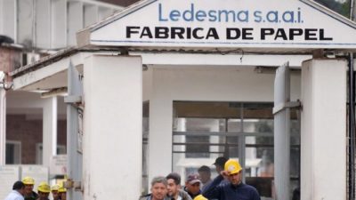 De ingenios, despidos y detenciones