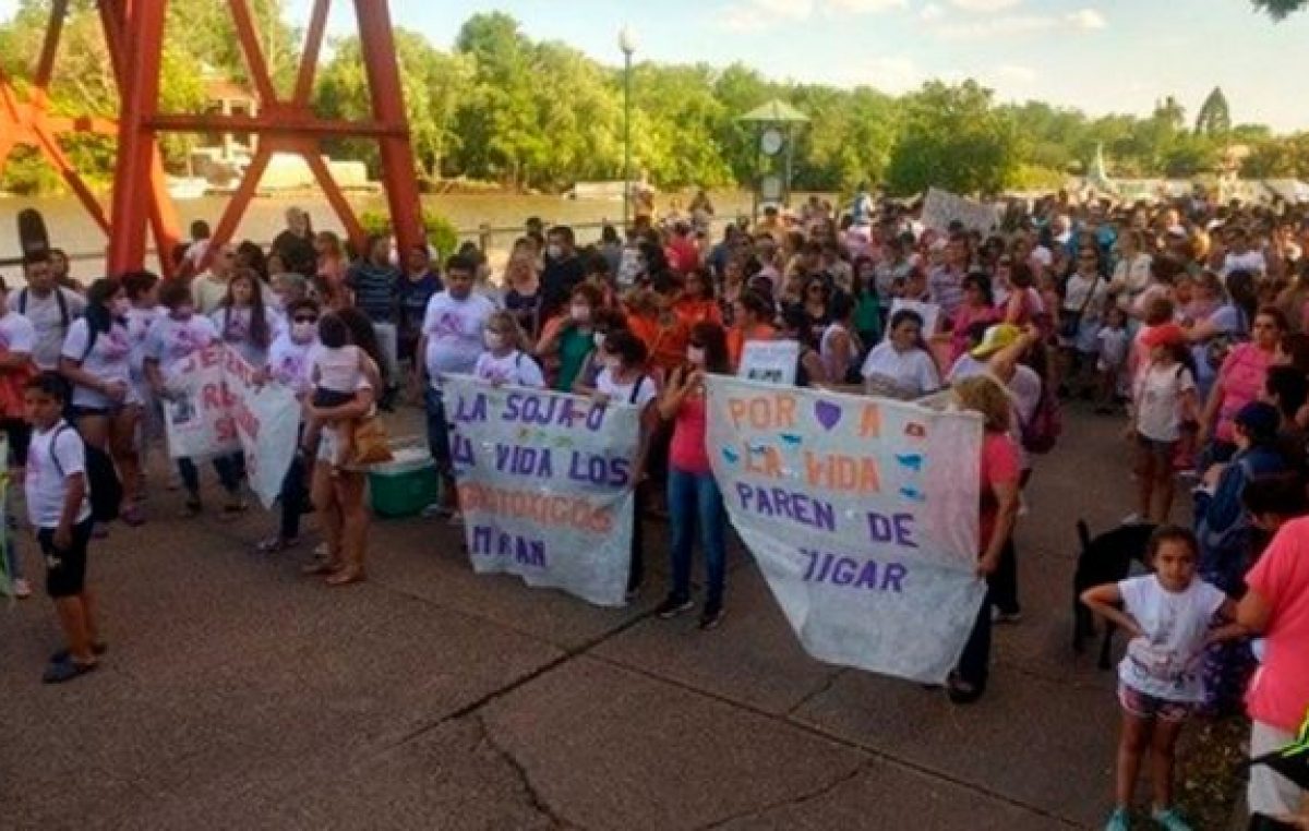 Gualeguaychú marchó para pedir soluciones al incremento de casos de cáncer
