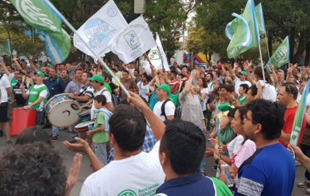 Río Tercero y Villa María piden rever los despidos en sus fábricas militares