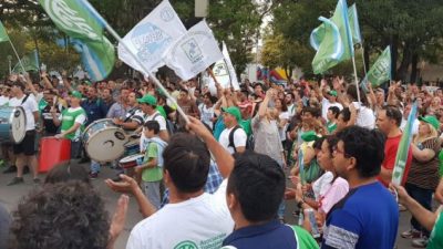 Río Tercero y Villa María piden rever los despidos en sus fábricas militares