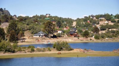 Pehuenia festeja con nuevo muelle y paseo costero