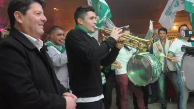 Municipales de Bahía anuncian retención de tareas para el viernes y peligra la Carrera de Reyes