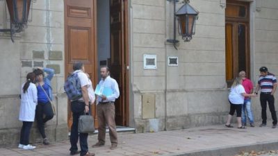 Cláusula gatillo: el intendente de Pringles ofreció un bono de 300 pesos y una suba del 15% para 2018