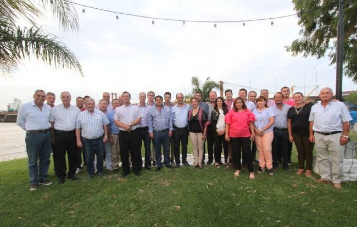Intendentes radicales santafesinos unidos para pelear por mayores recursos