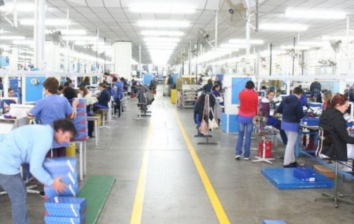 Tras las suspensiones masivas en la fábrica Dass, declararon la Emergencia Laboral en Coronel Suárez