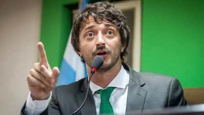 Problemas para Yeza: Municipales hacen retención de tareas ante despidos en Pinamar