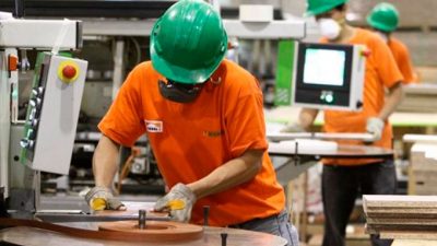 Las pymes industriales amenazan con realizar más despidos para poder pagar la electricidad