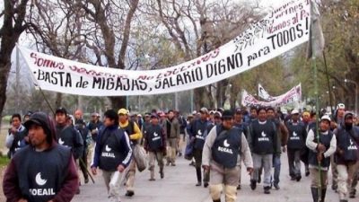 Unidad de los trabajadores: azucareros de Salta y Jujuy lucharán juntos contra los despidos