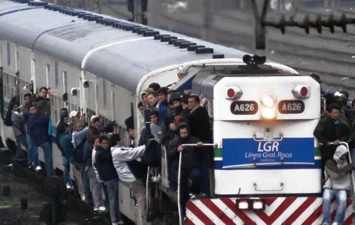 Febrero inflado: desde el jueves aumenta el transporte más del 37%, también prepagas y luz