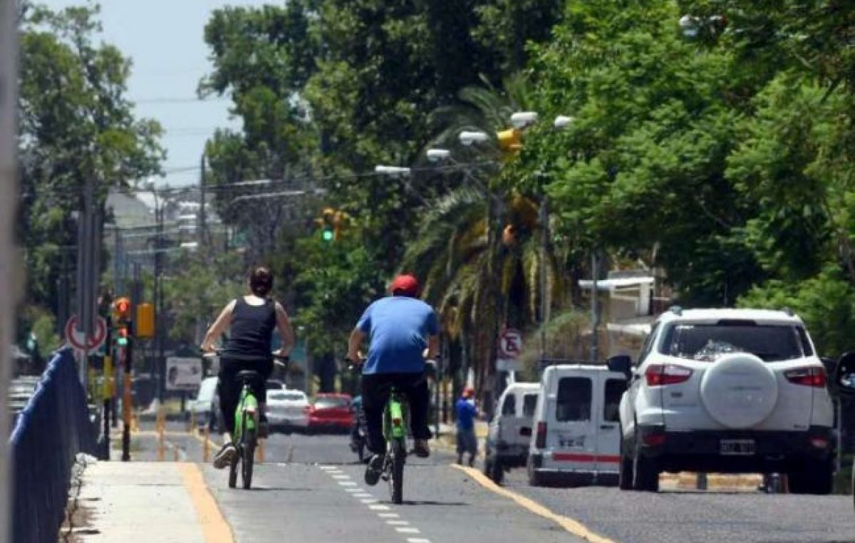 Más de 30.000 usuarios se suben a las bicis de Mendoza y Godoy Cruz para trabajar y pasear