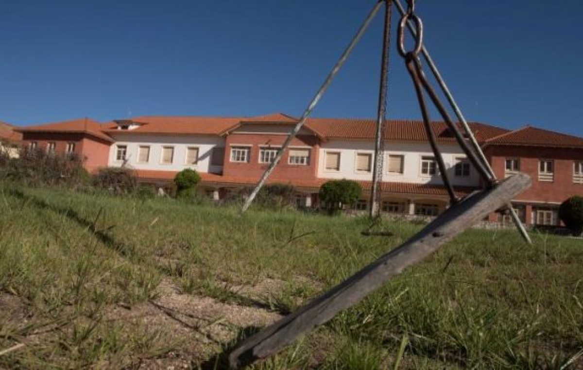 Hoteles estatales de Embalse, más vacíos que nunca