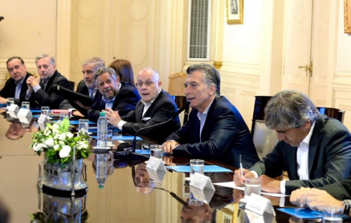 El Gobierno les pone el pie a las paritarias