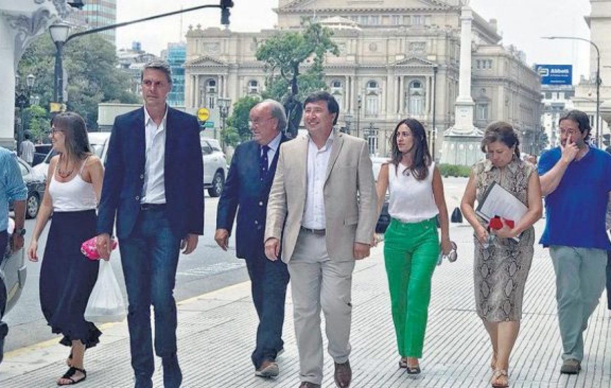 Están los votos para derogar el mega DNU