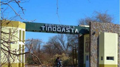 Tinogasta: entregan viviendas rurales y luminaria LED