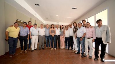 El gobernador de Tucumán e intendentes trazaron los lineamientos para el 2018