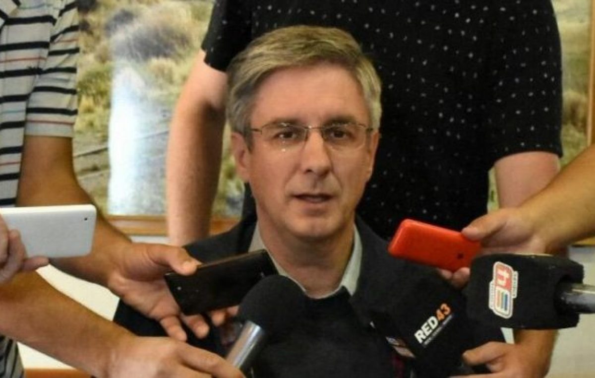 El intendente dijo que no fue invitado a la cumbre minera porque la postura de Esquel “es clara y respetada”