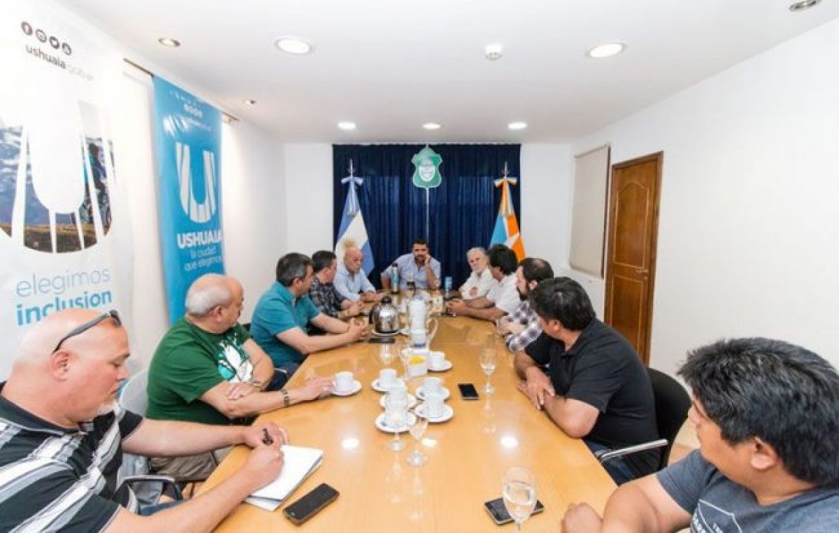 Suba del 137% en la ayuda escolar para municipales de Ushuaia