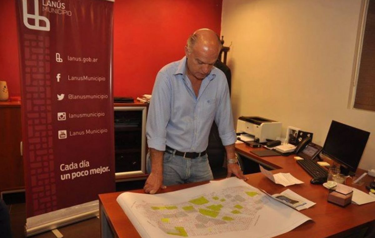 Después del escándalo, el intendente de Lanús dio marcha atrás con la venta de un edificio municipal