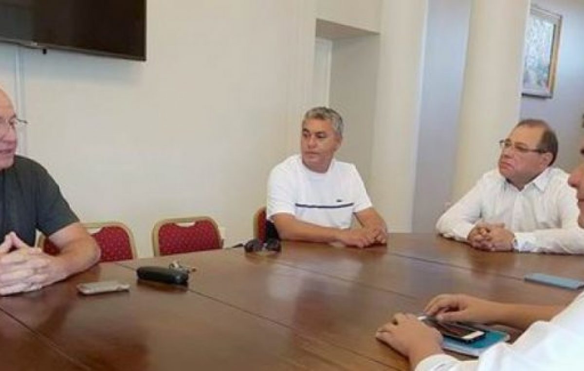 Corrientes: La AOEM pide apertura de paritarias