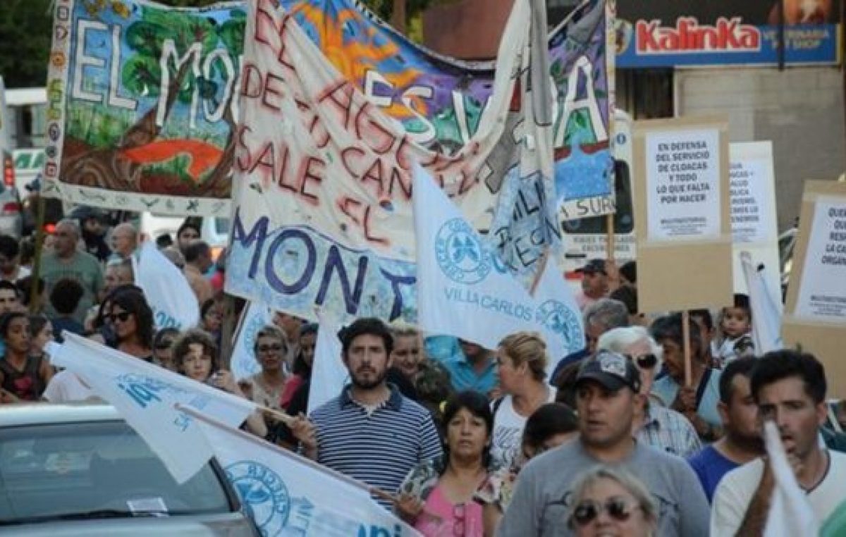 Carlos Paz: playa, teatro y pelea por el agua
