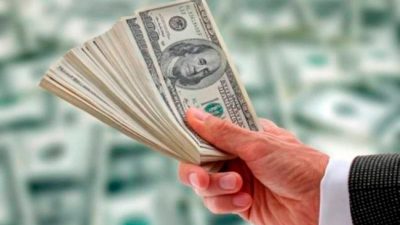 Deuda externa sin freno para financiar la fuga