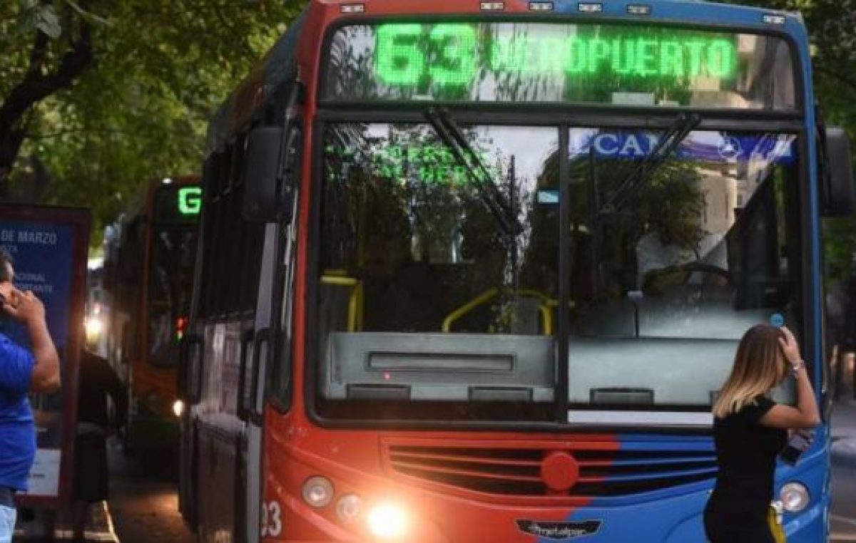 El último año el precio del boleto de micro en Mendoza subió casi 40%