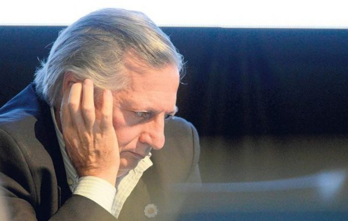 Lejos del autoabastecimiento, cerca del pozo