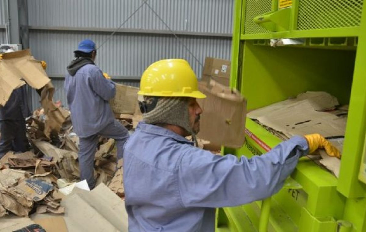Dos municipios neuquinos piensan en hacer ladrillos con basura
