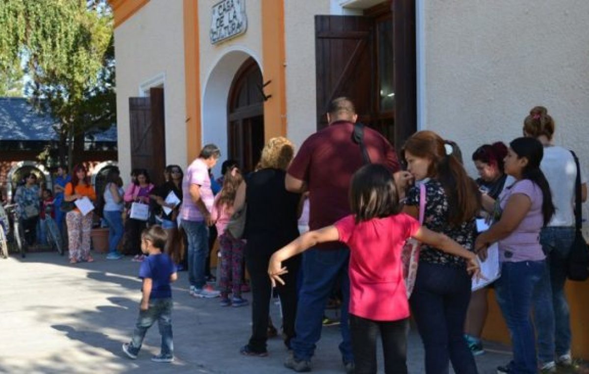 Estudiar idiomas en Plottier será gratuito