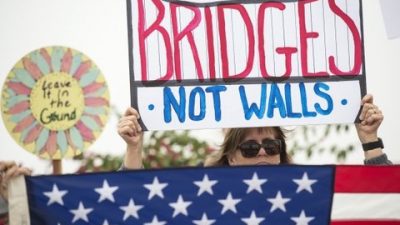 California alza la voz contra el muro