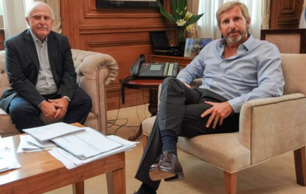 La Nación ofreció pagar la deuda a Santa Fe con bonos y obra pública