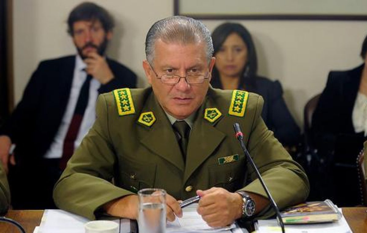 Pasan a retiro a un tercio de generales de policía chilena
